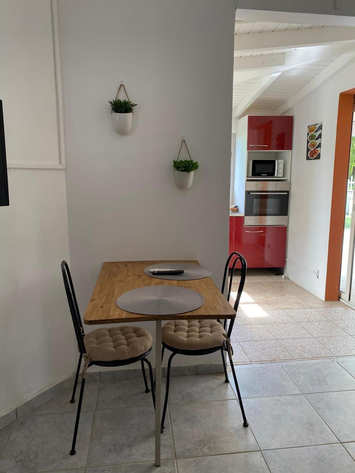 Aquaverde Eco Et Confort- Bas De Villa Avec Jardin Et Parking لو جوسيير المظهر الخارجي الصورة